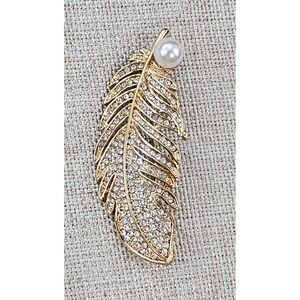 Feather Brooch Pin Women OS Gold Tone Rhinestone Faux Pearl Plume Glam
